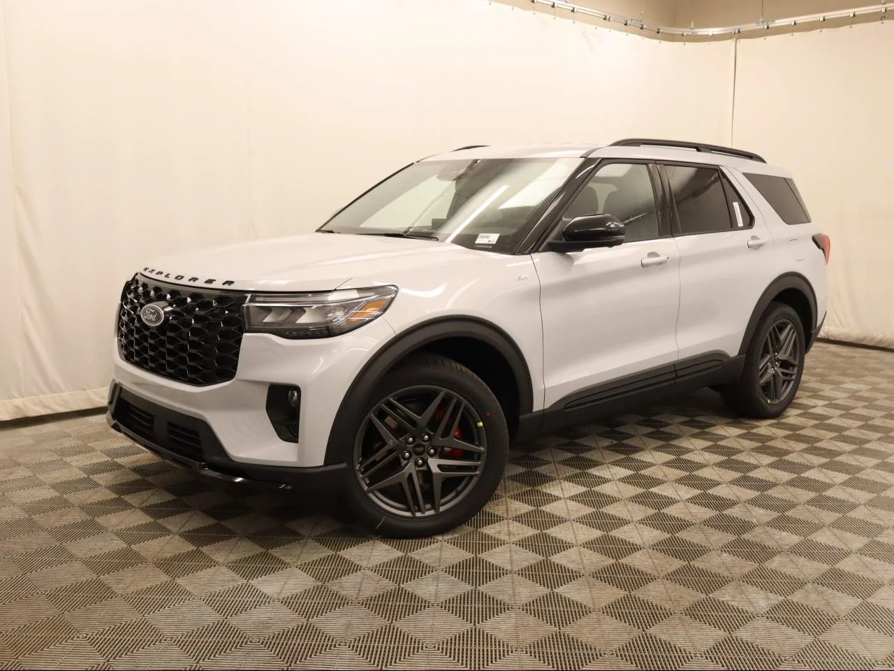 2026 Ford Explorer ST-LINE 4WD's photo