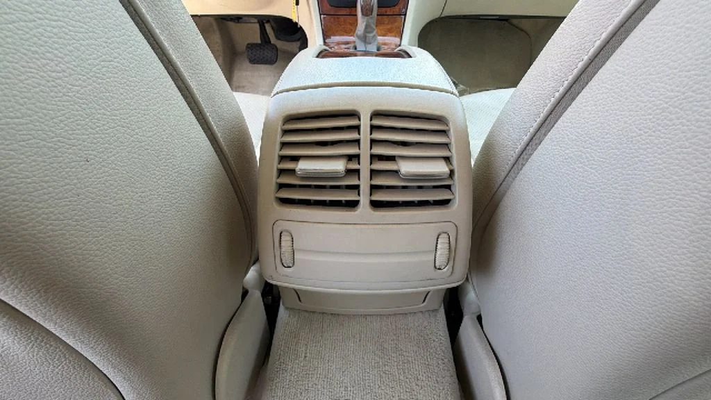 Used 2005  Mercedes-Benz E 320 image 24