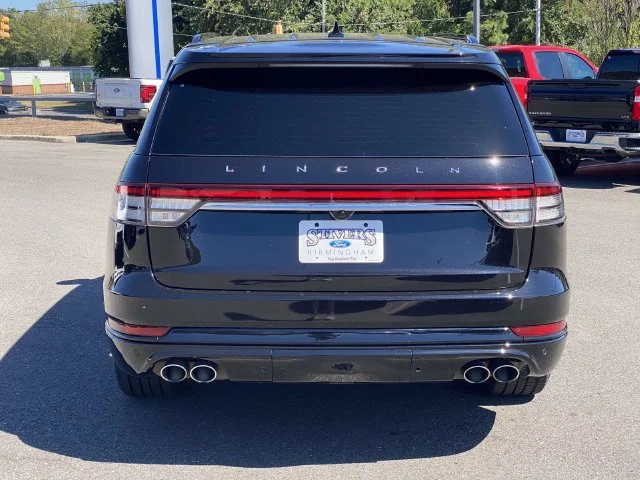 Used 2023 Black Lincoln Reserve image 28