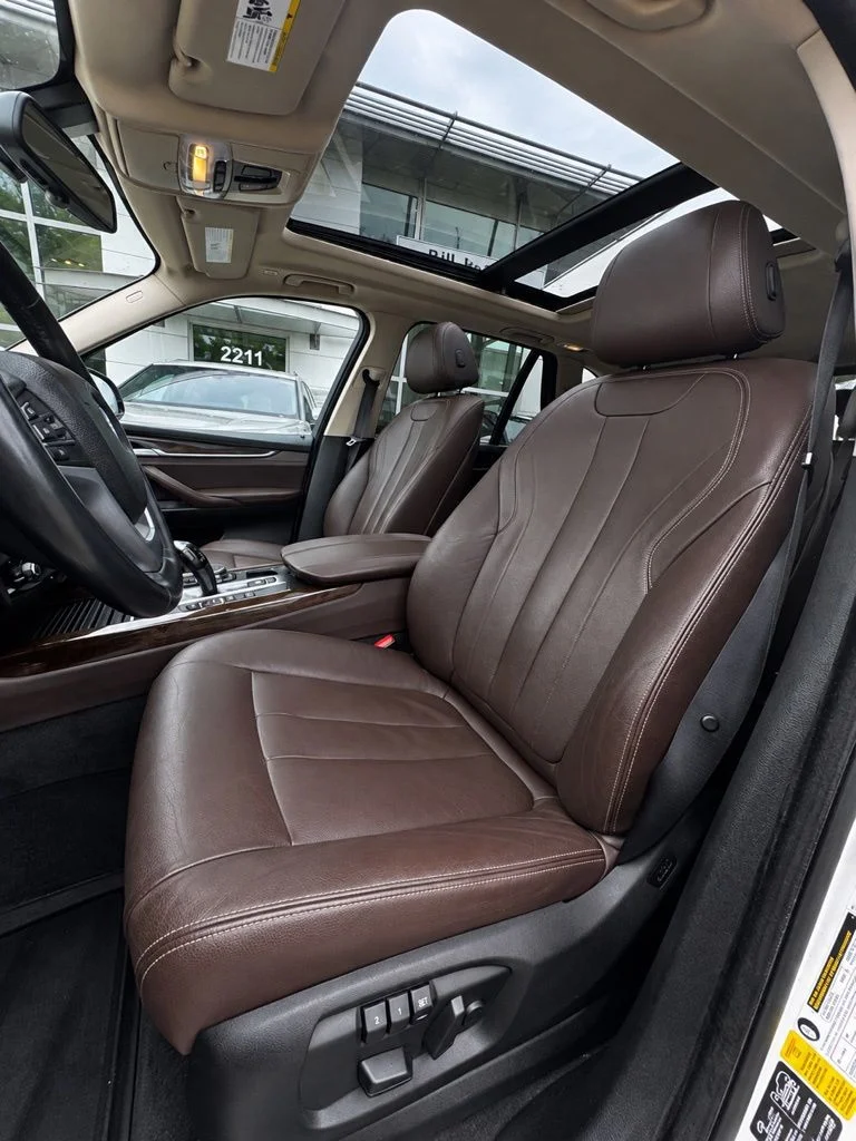 Used 2015 White Metallic BMW xDrive35i image 10