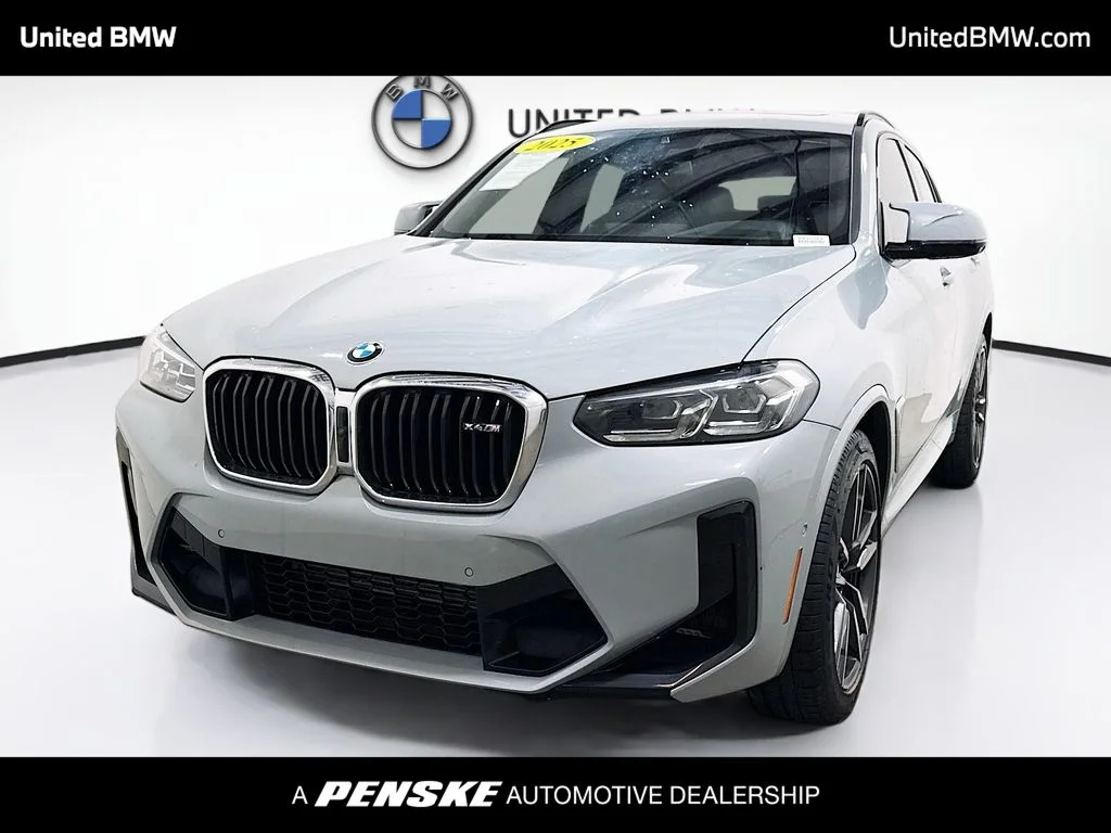 2025 BMW X4 M -'s photo