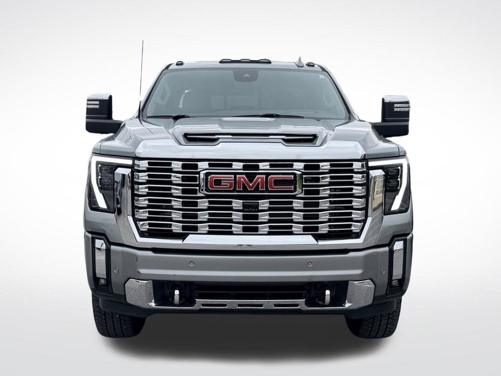 Used 2024 Silver GMC Denali image 10