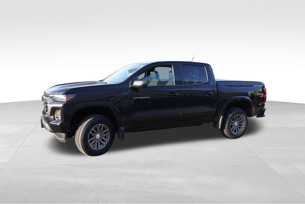 2023 Chevrolet Colorado LT - Photo 10