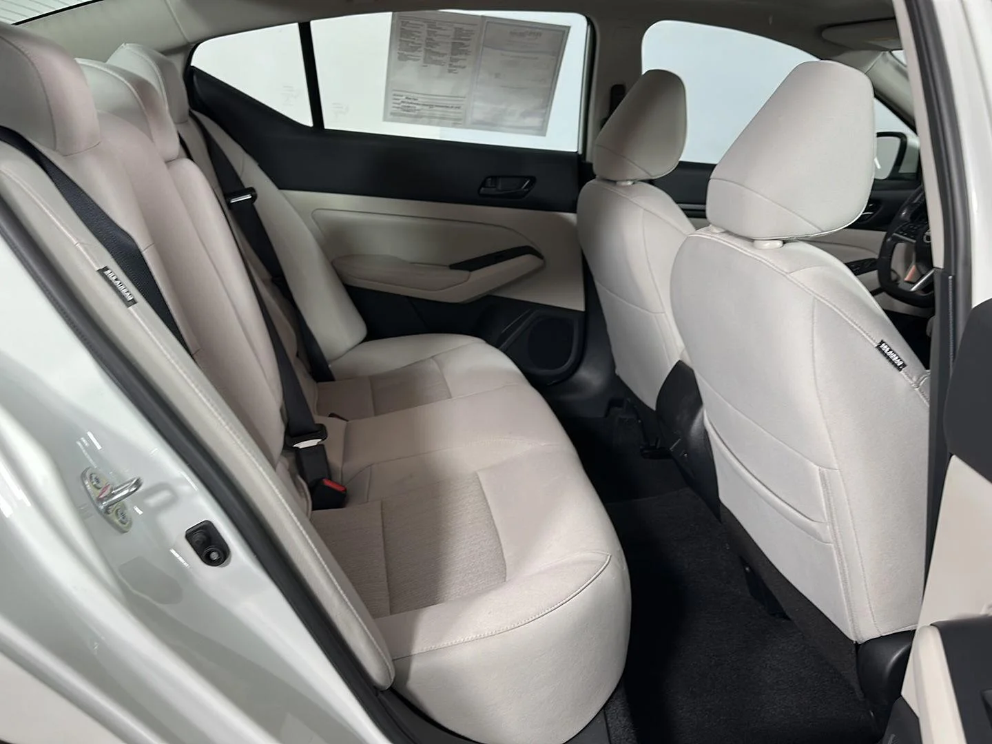 Certified Used 2024 Pearl White Tricoat Nissan 2.5 SV image 29