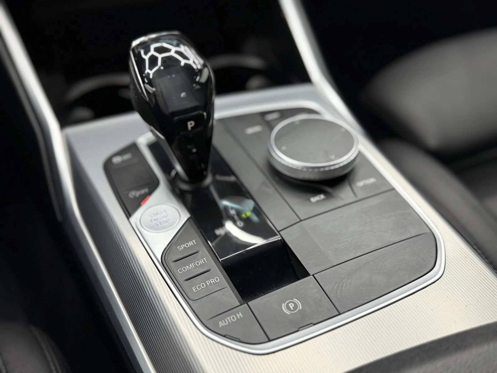 Used 2019 Jet Black BMW 330i xDrive image 25