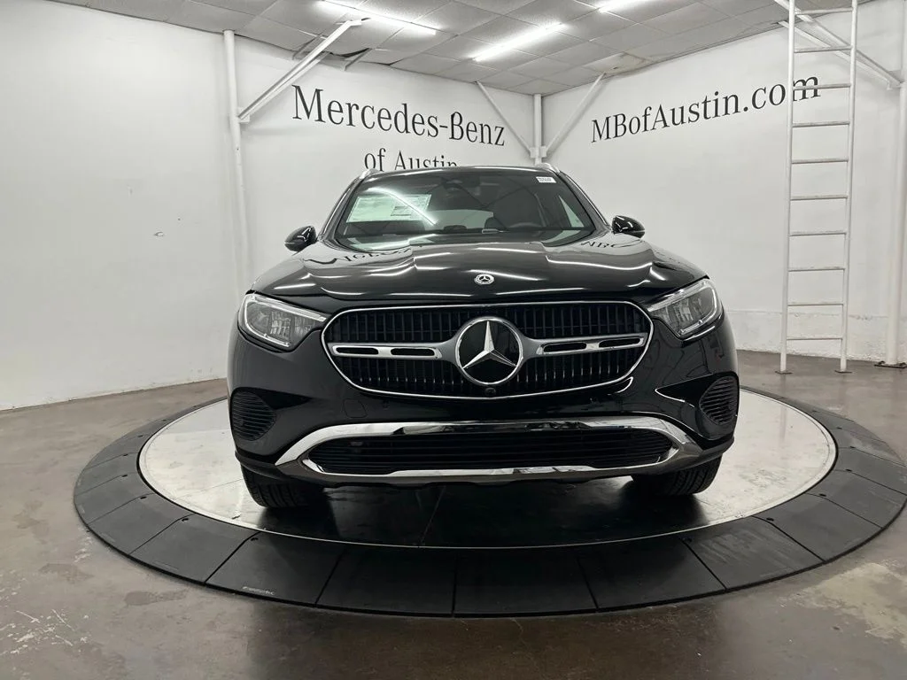 New 2026 Black Mercedes-Benz GLC 300 image 2
