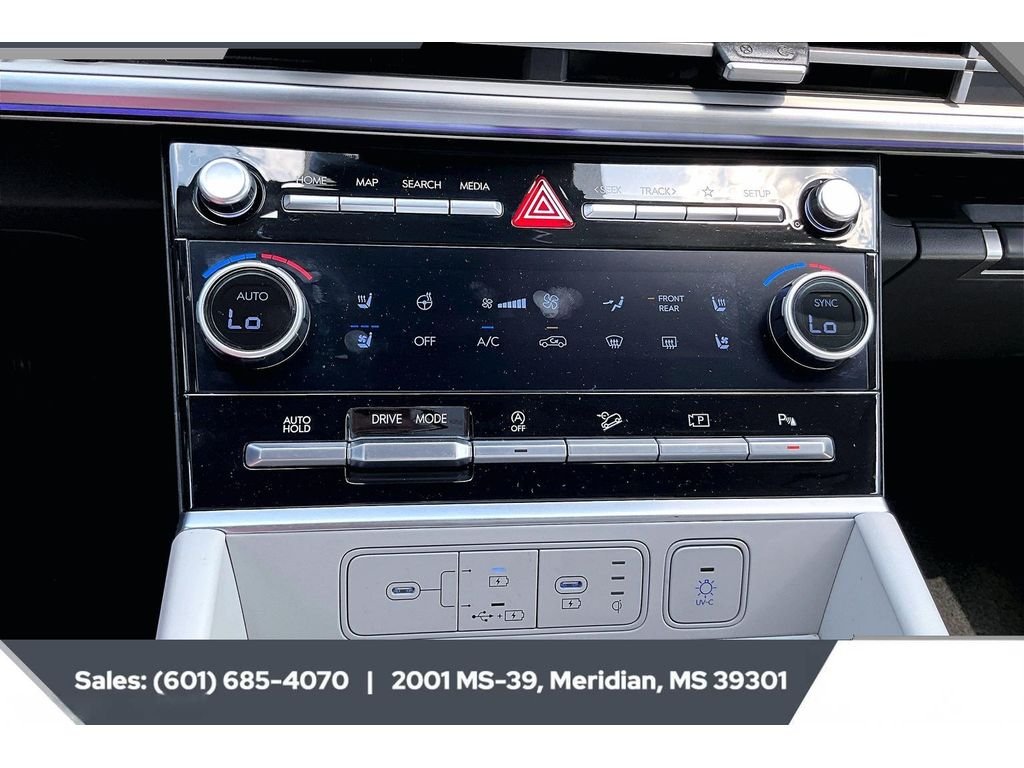 2025 Hyundai Santa Fe Limited - Photo 23