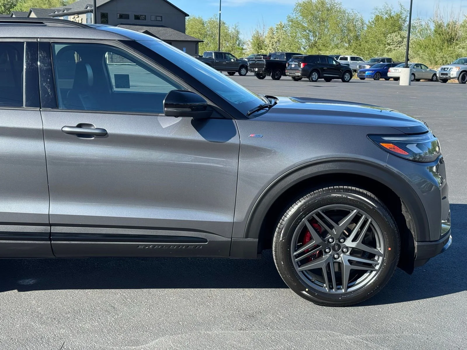 Used 2025 Gray Ford ST-Line image 12