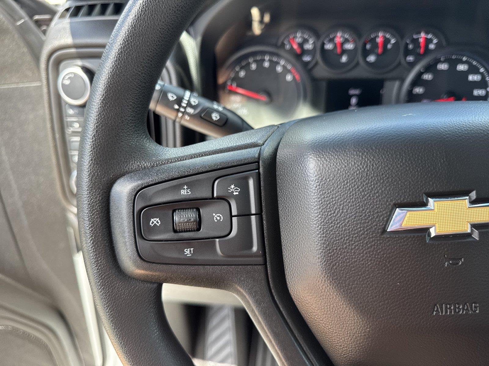 Used 2022 Summit White Chevrolet Custom image 21