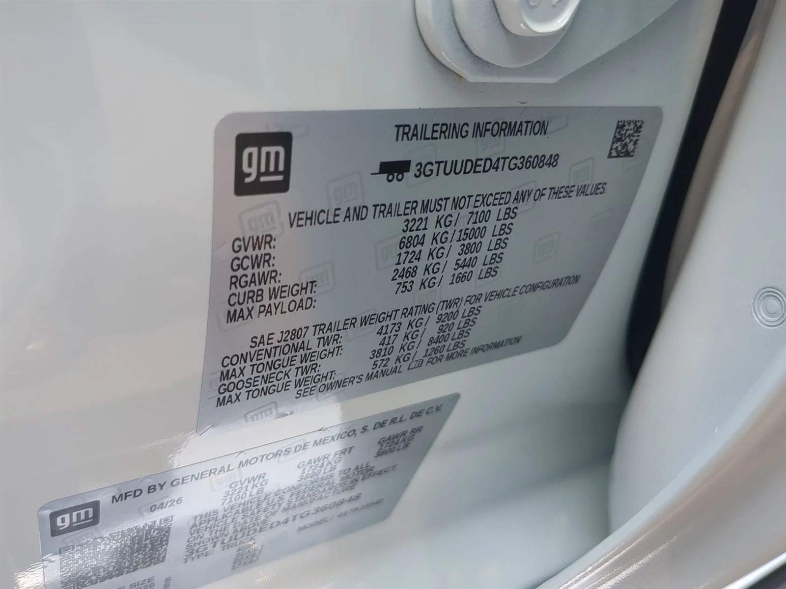 New 2026 Summit White GMC SLT image 59