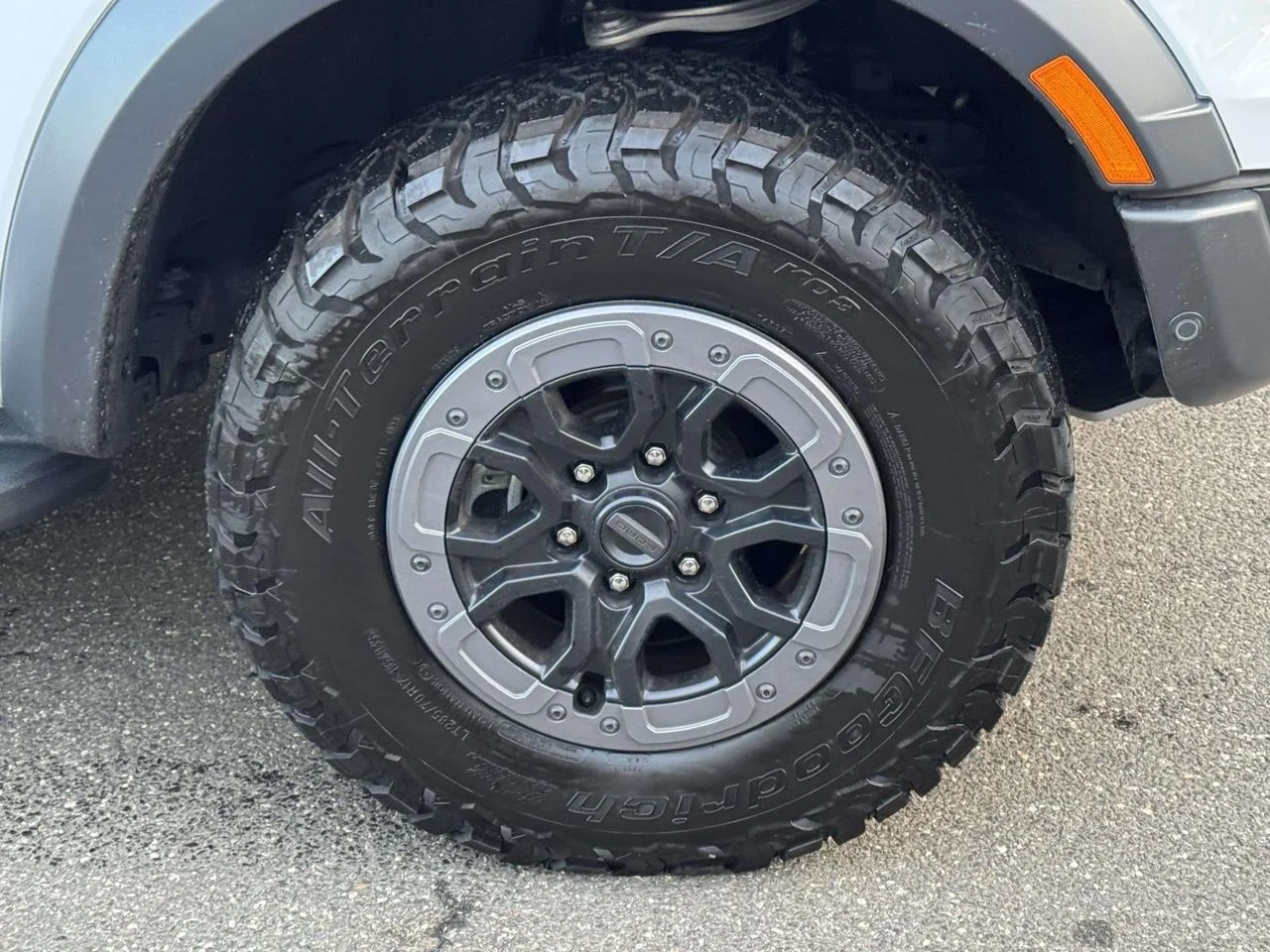 Used 2024 OXFORD WHITE Ford Raptor image 6