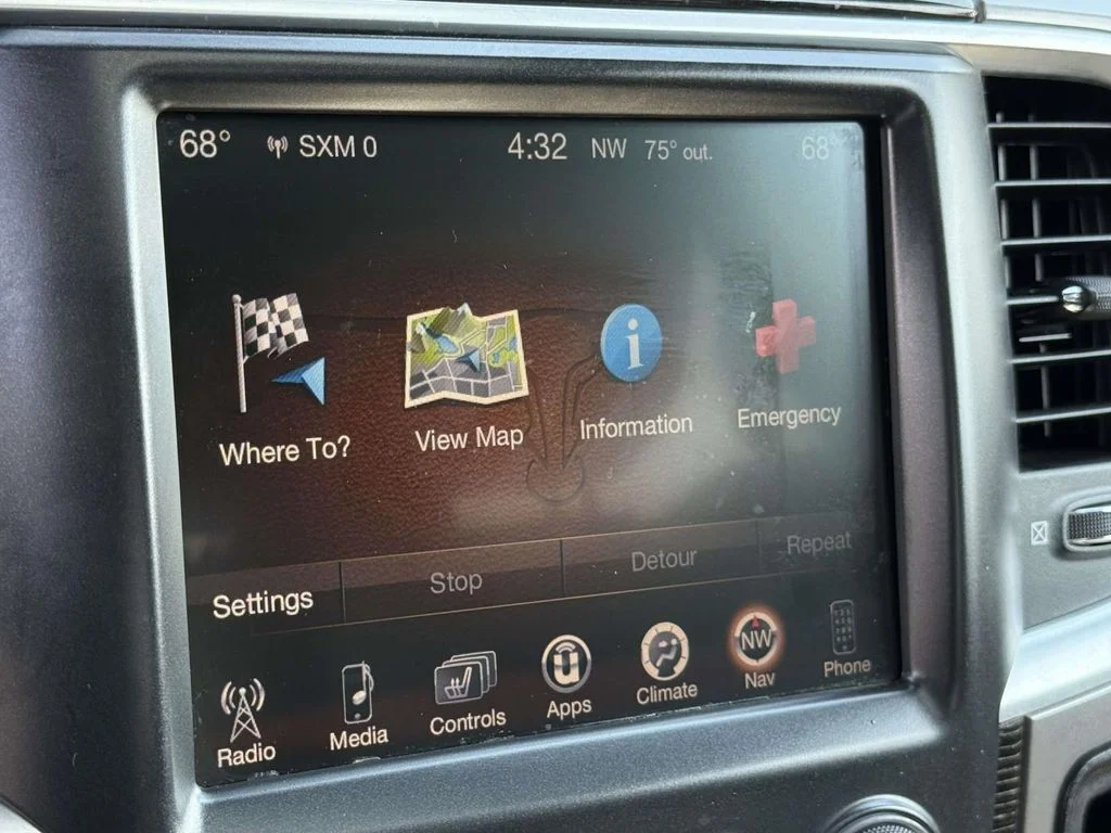 Used 2016 White Ram Limited image 3