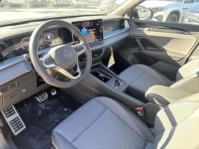 2026 Volkswagen Tiguan SE R-LINE BLACK - Photo 12