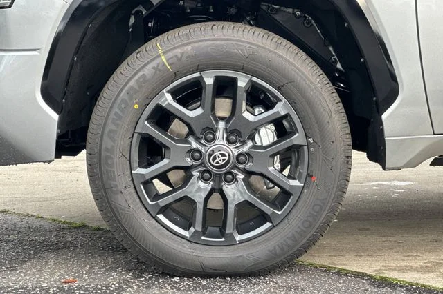 2026 Toyota Tundra Platinum - Photo 33