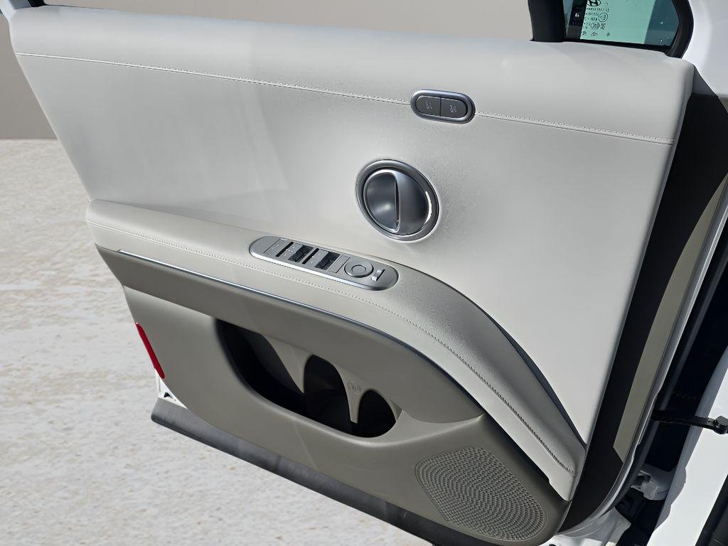 New 2026 Creamy White Pearl Hyundai SEL Premium AWD image 19
