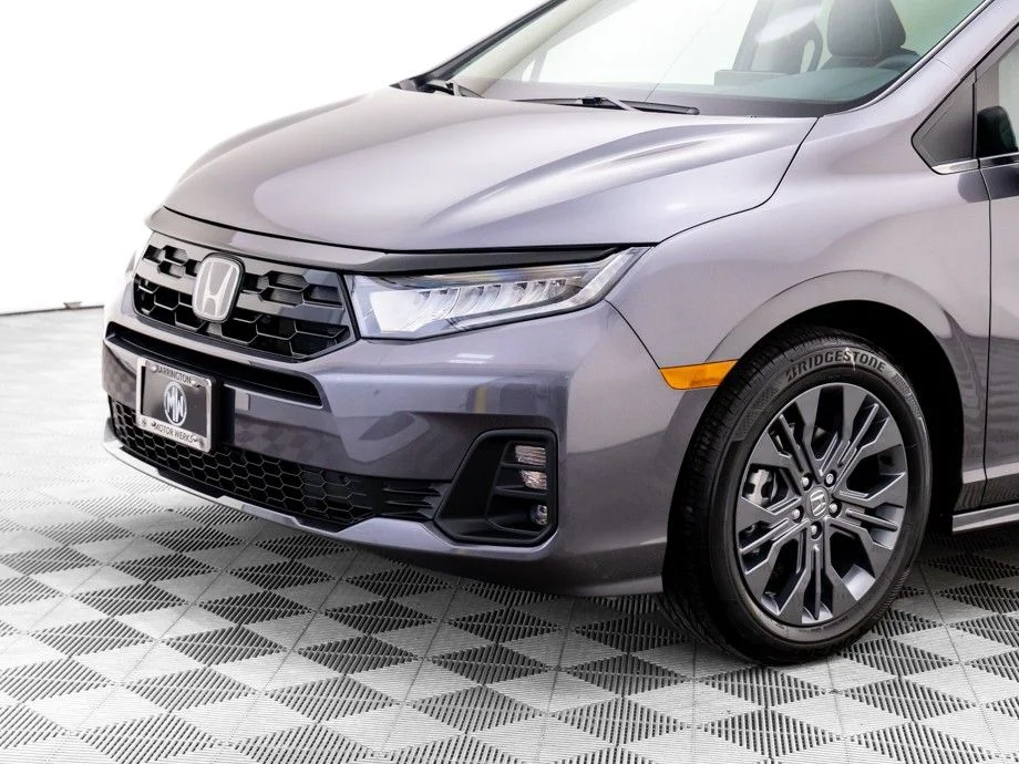 New 2026 Gray Honda Touring image 38