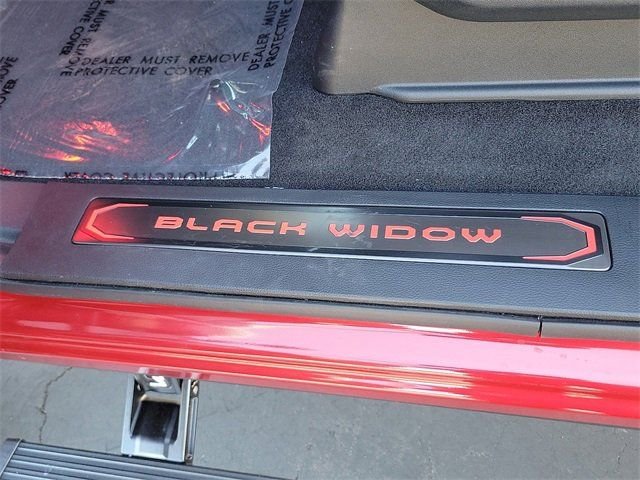 New 2025 Rapid Red Metallic Tinted Clearcoat Ford XLT image 16