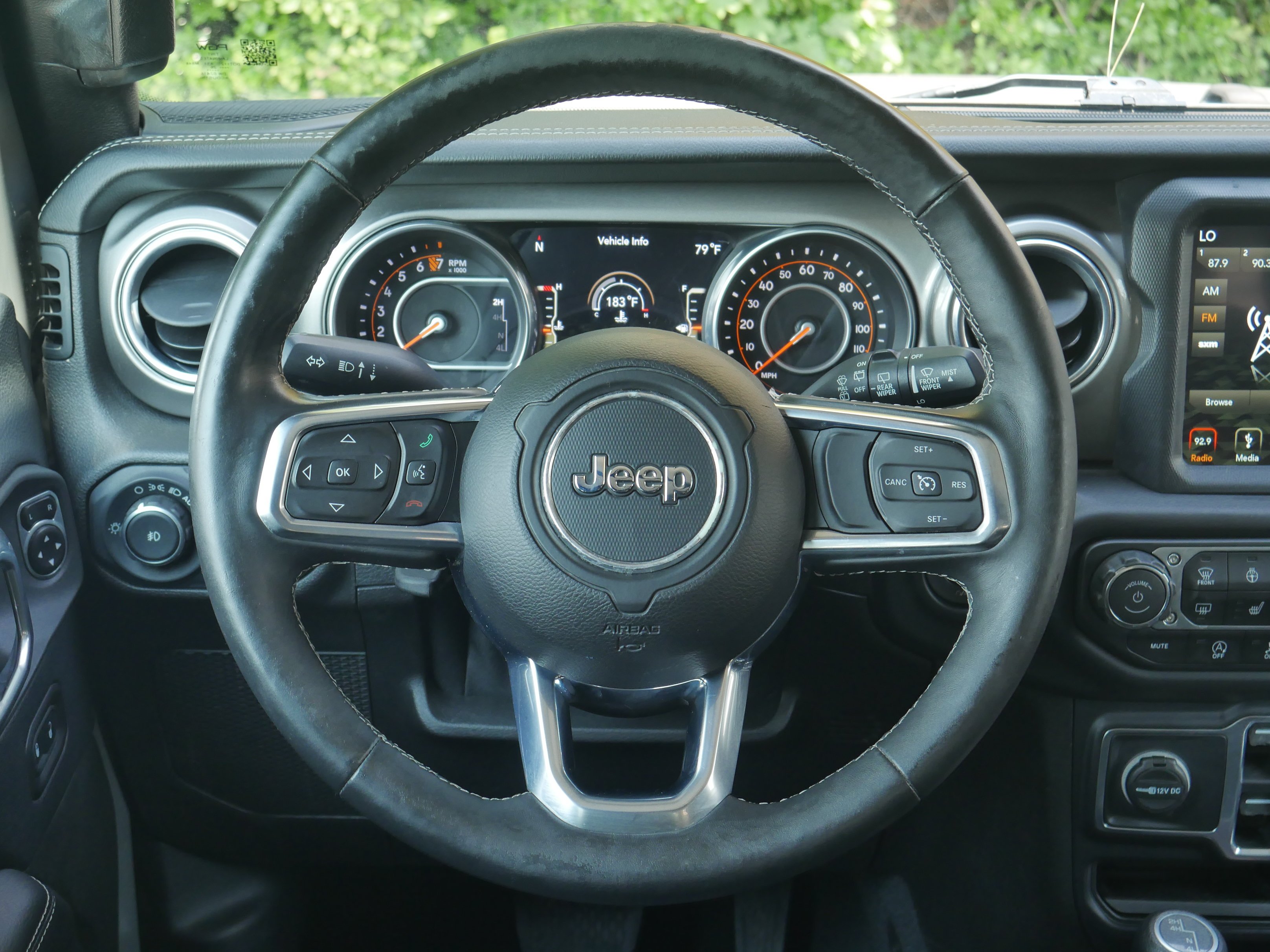 Used 2018 Sting Gray Clearcoat Jeep Sahara image 6