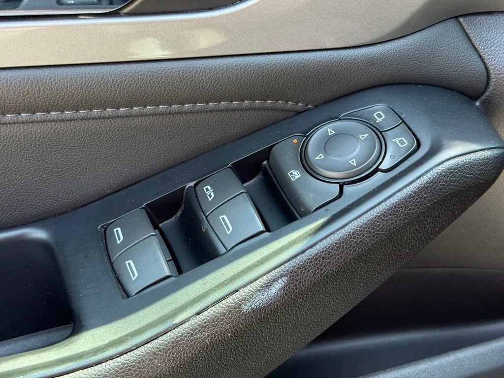 Used 2023 Sterling Gray Metallic Chevrolet LT Cloth image 35