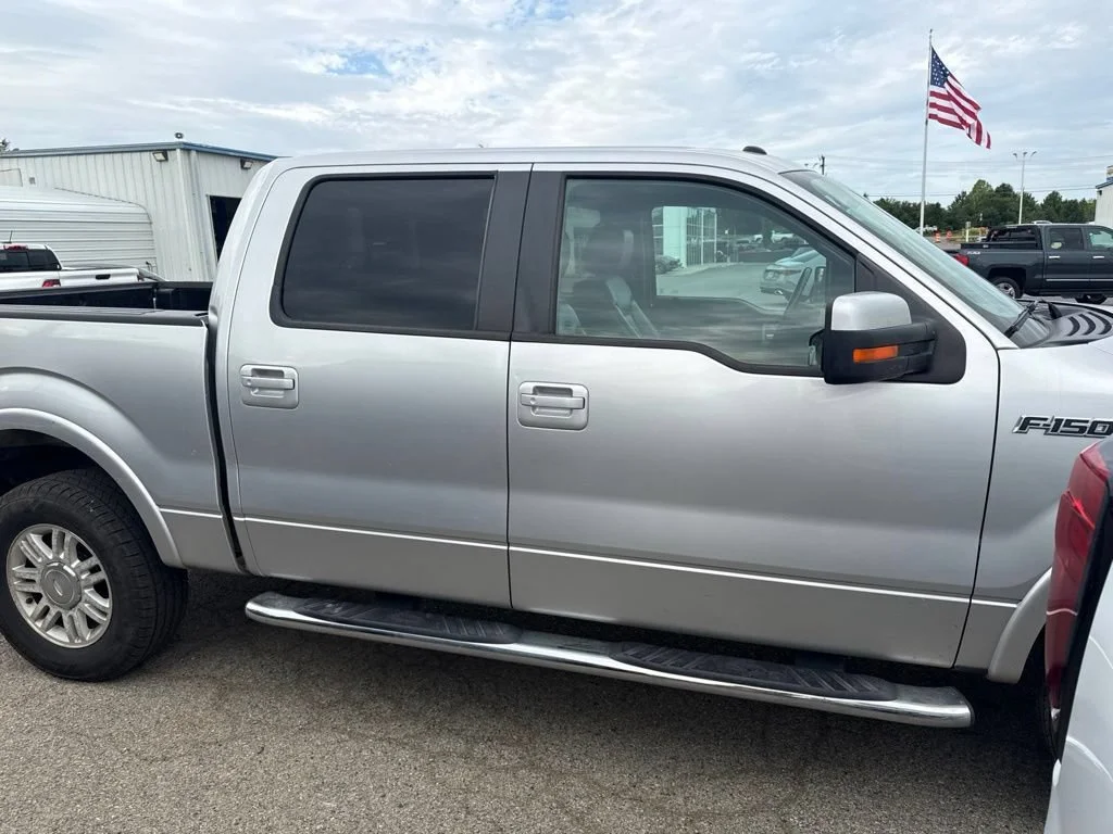 Used 2012  Ford XL image 6