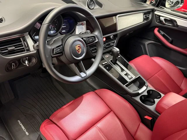 Certified Used 2026  Porsche  image 4
