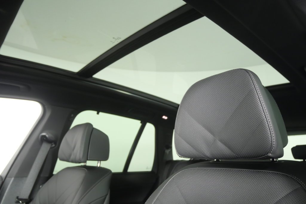 Certified Used 2026 Blue BMW xDrive40i image 12