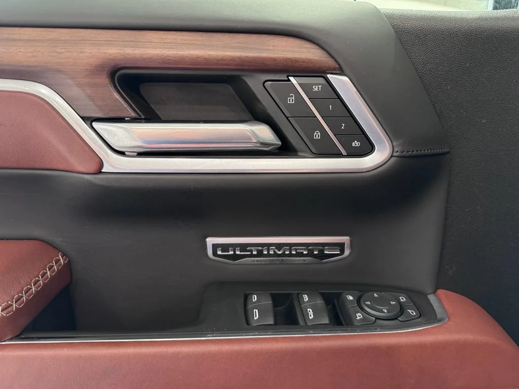 Certified Used 2022 Onyx Black GMC Denali Ultimate image 27