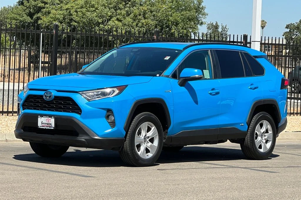 Certified Used 2021 Blue Toyota XLE image 10