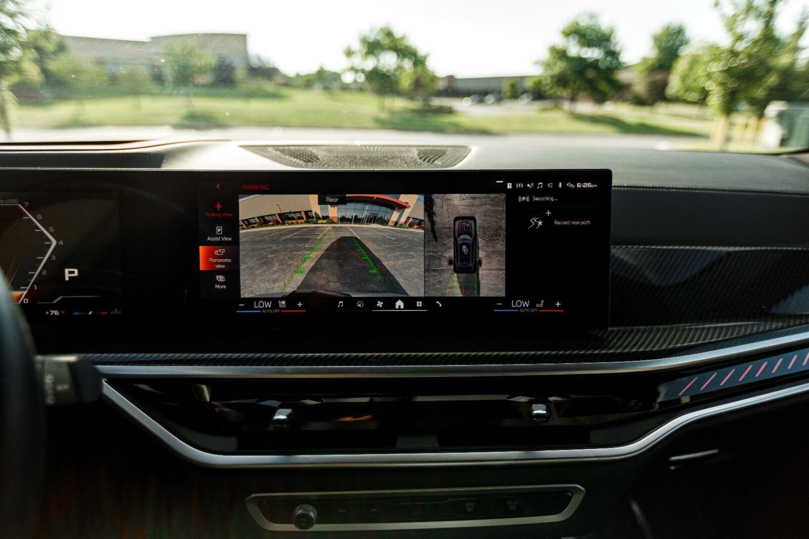 Used 2025 Skyscraper Grey Metallic BMW M60i image 39