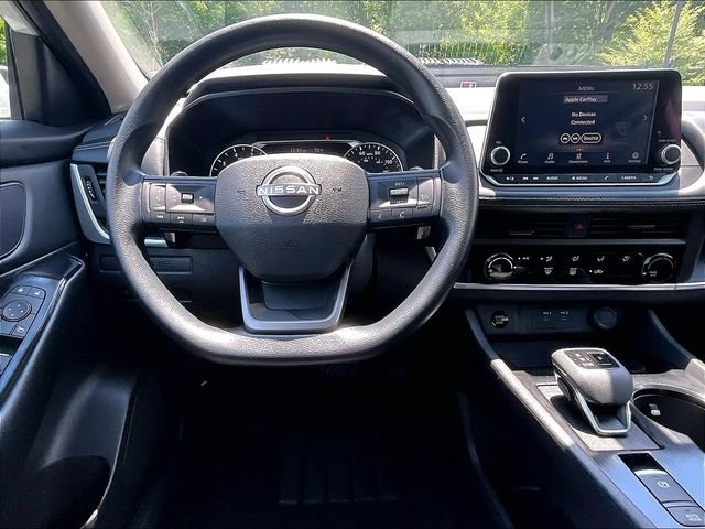 Used 2025 White Nissan S image 5