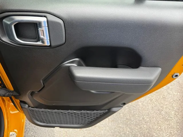 New 2026 Goldilocks Exterior Paint Jeep Sport S image 15