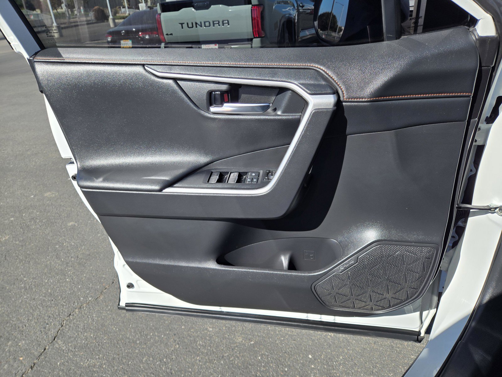 Used 2022 White Toyota Adventure image 27