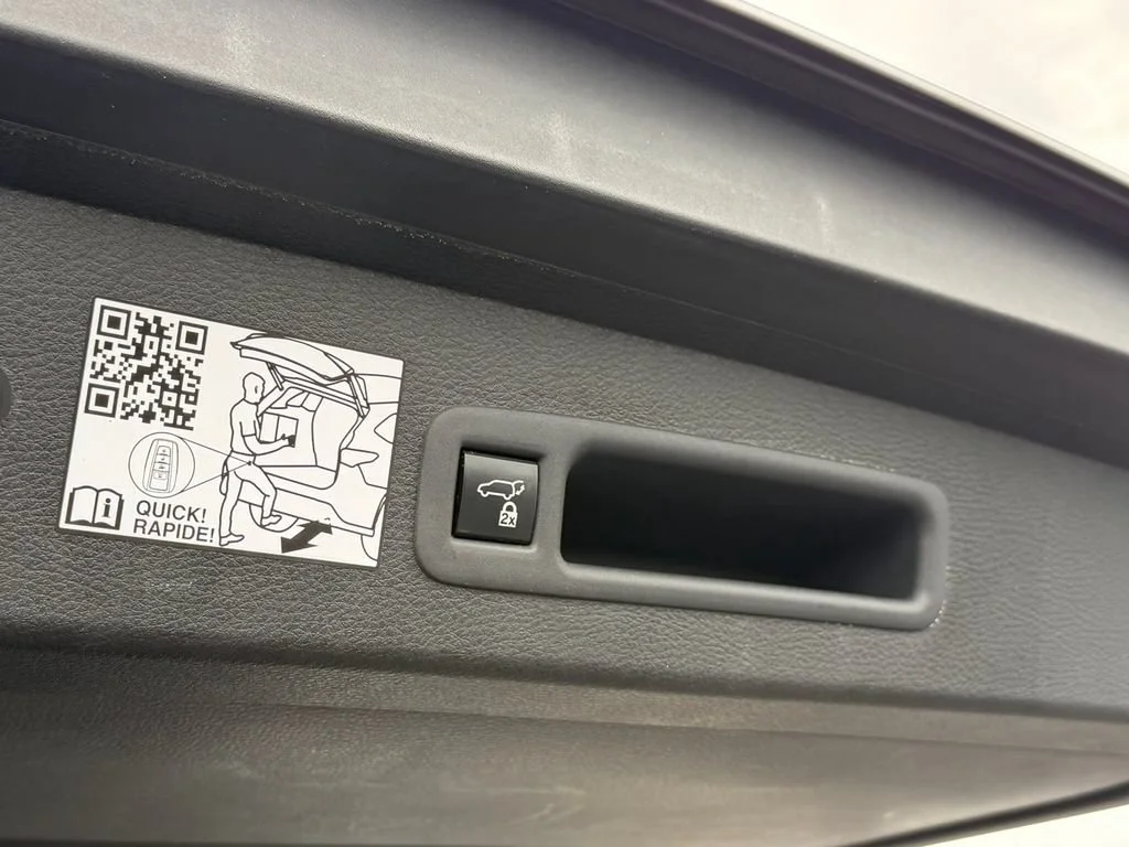 2024 Toyota Sienna XLE - Photo 11