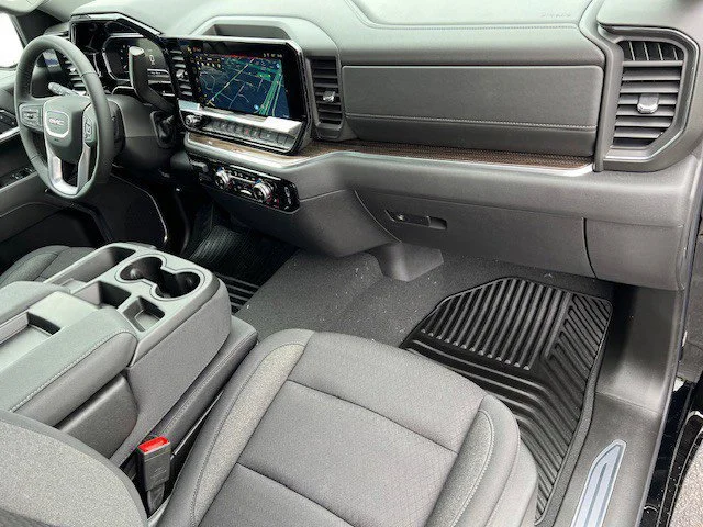 New 2026 Onyx Black GMC Elevation image 31