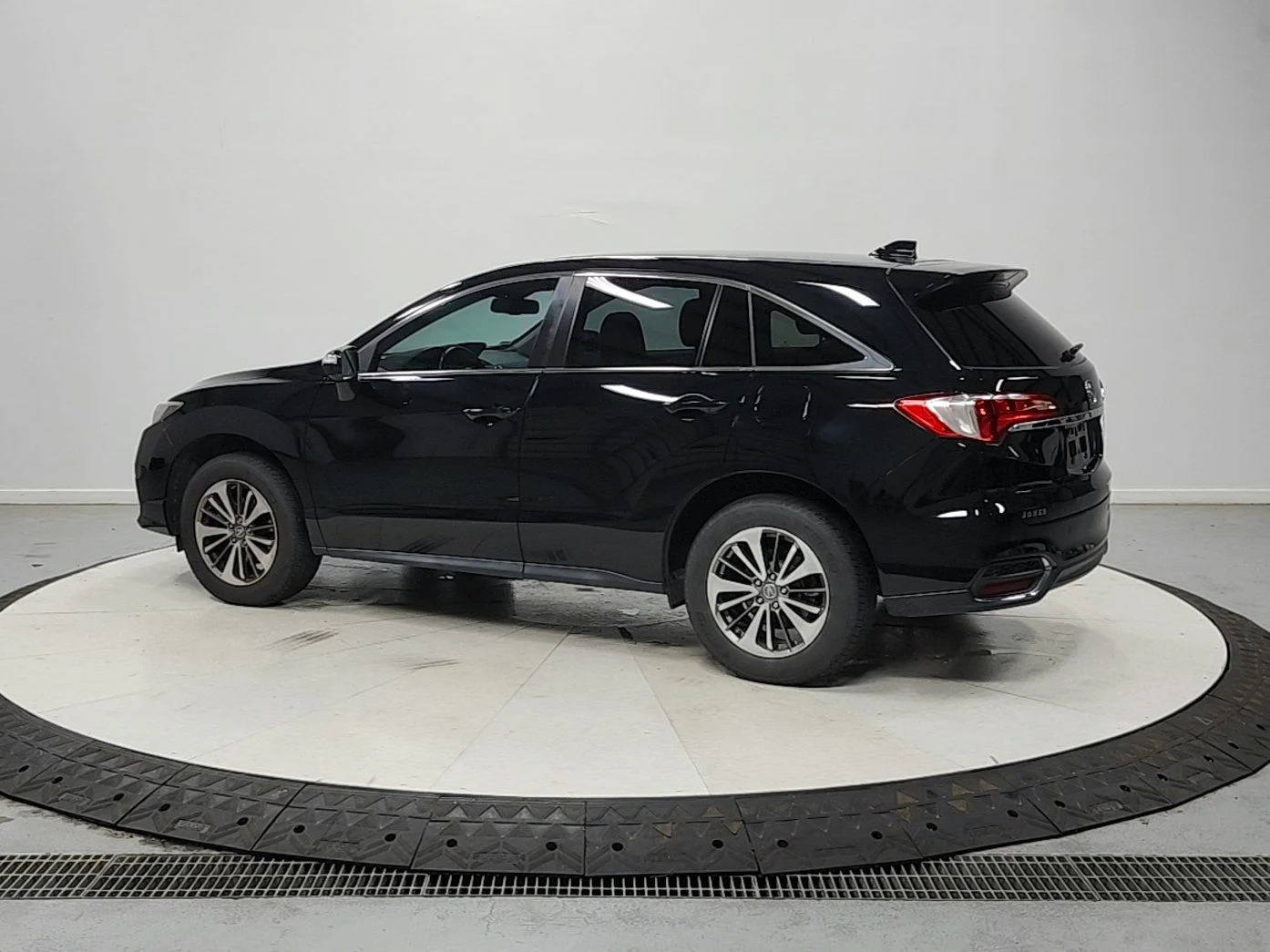 Used 2017 Black Acura Advance Package image 6