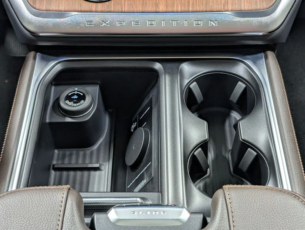 New 2027 Agate Black Metallic Ford King Ranch® image 7