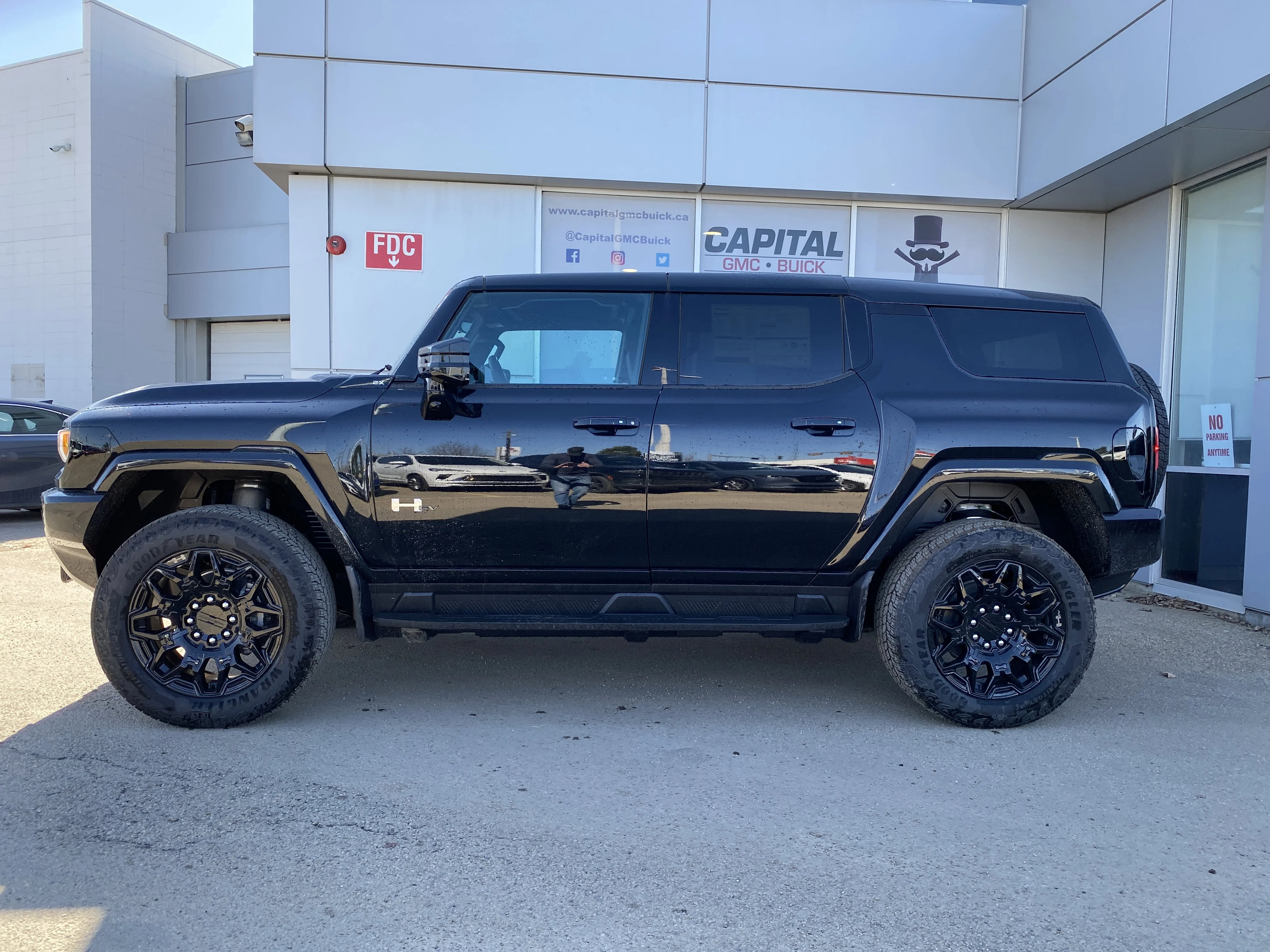 New 2026 VOID BLACK GMC 2X image 3
