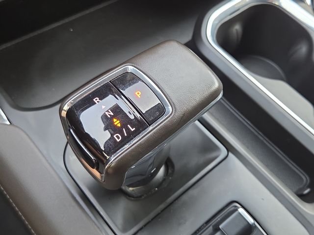 Used 2023 White Frost GMC Denali image 27