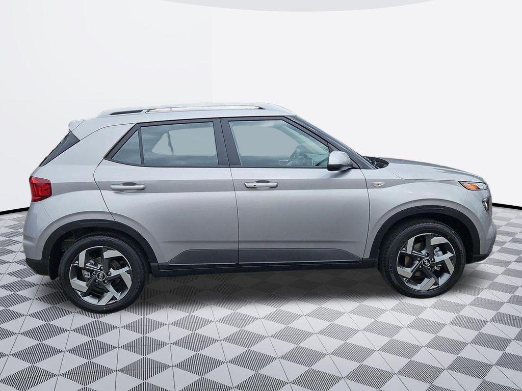 New 2026 Silver Hyundai SEL image 7