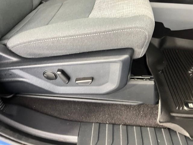 Used 2023 Blue Ford XLT image 40