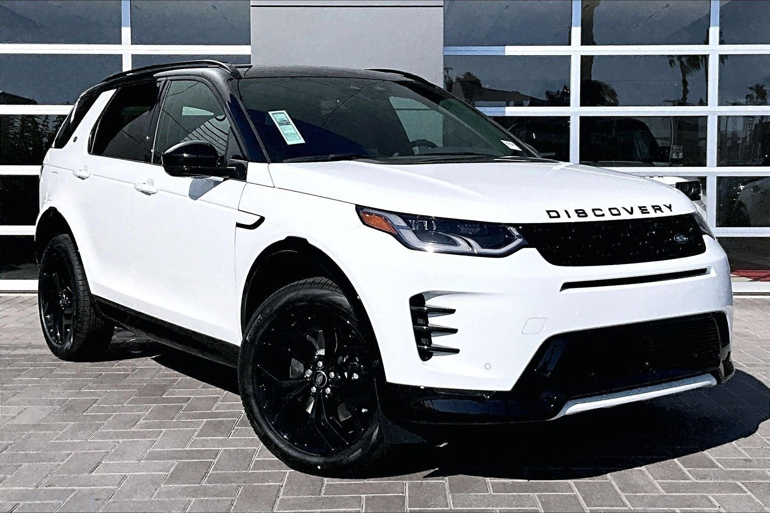 New 2026 Fuji White Land Rover Landmark image 2