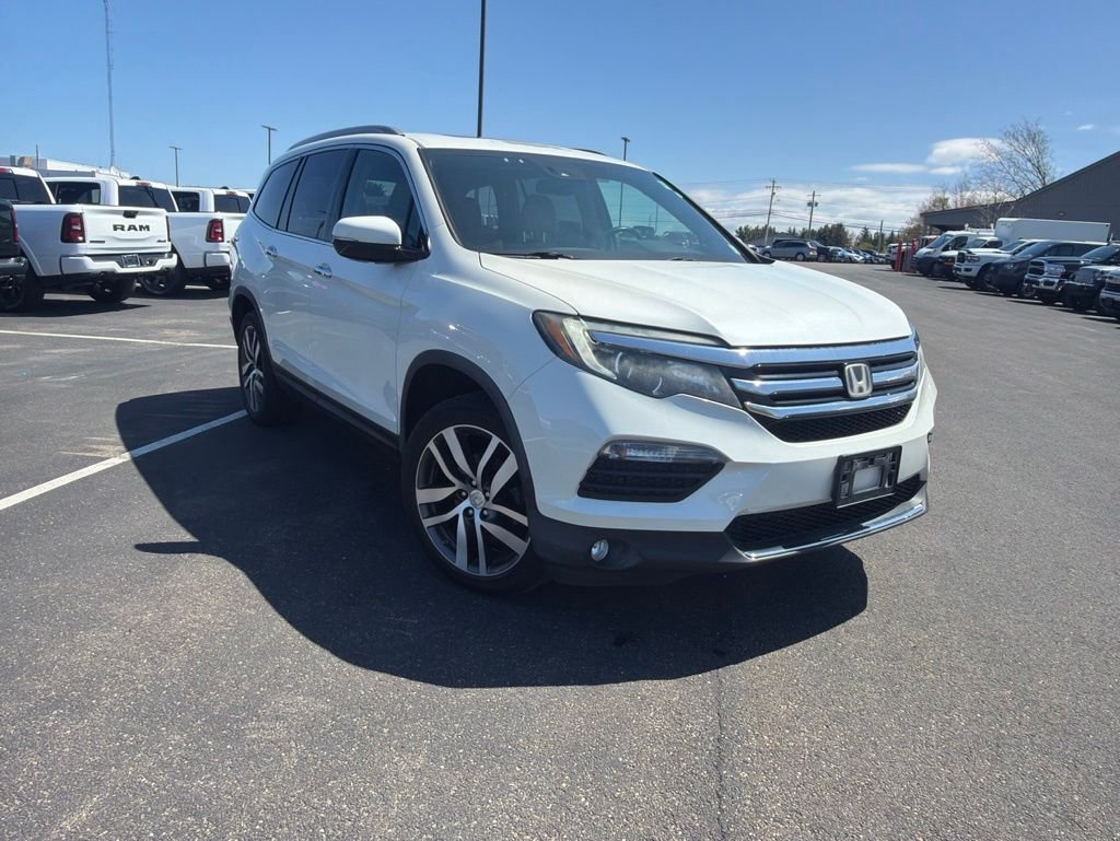 Used 2016 White Honda Elite image 1