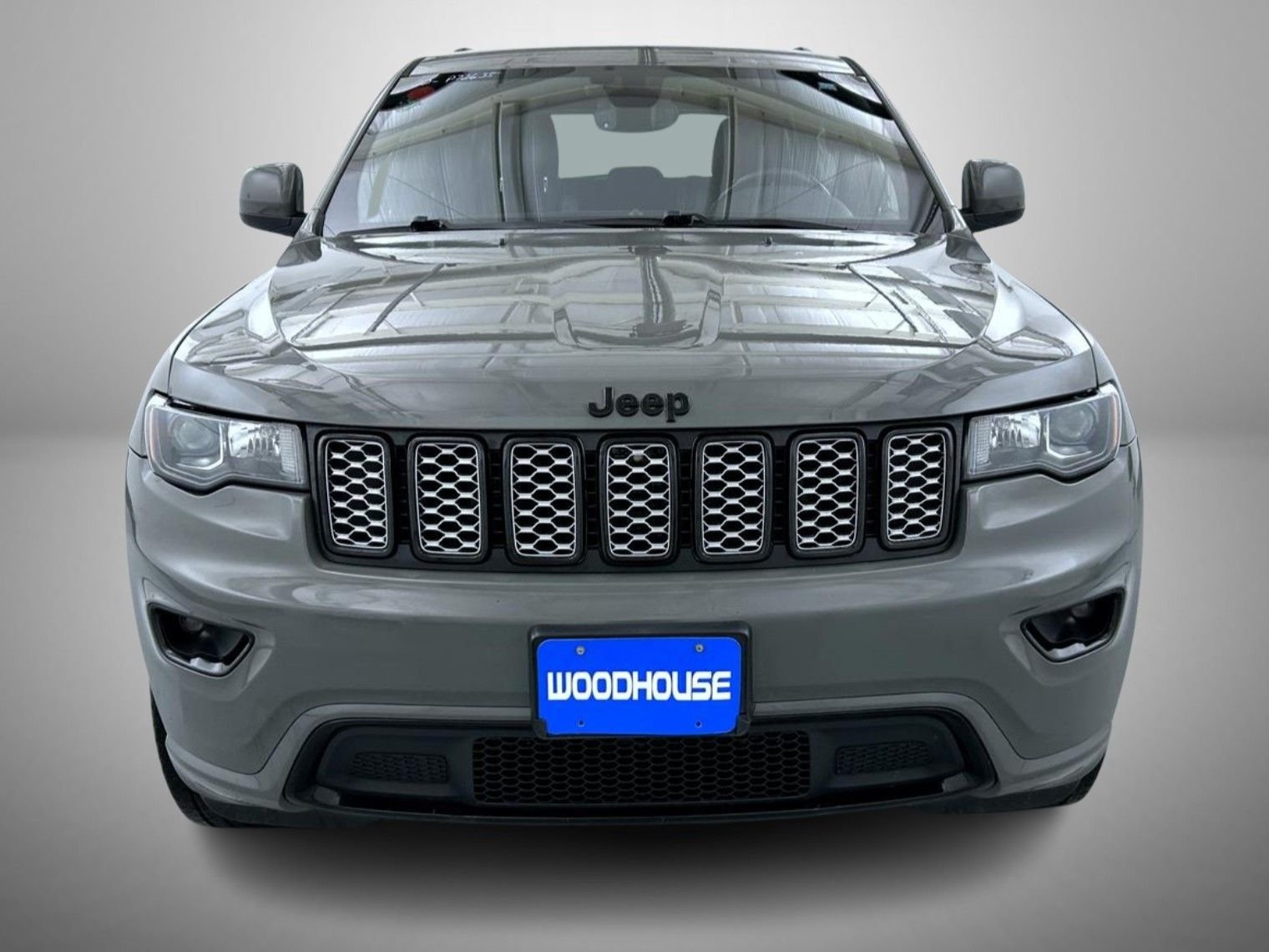 Used 2022 Gray Jeep Laredo X image 2