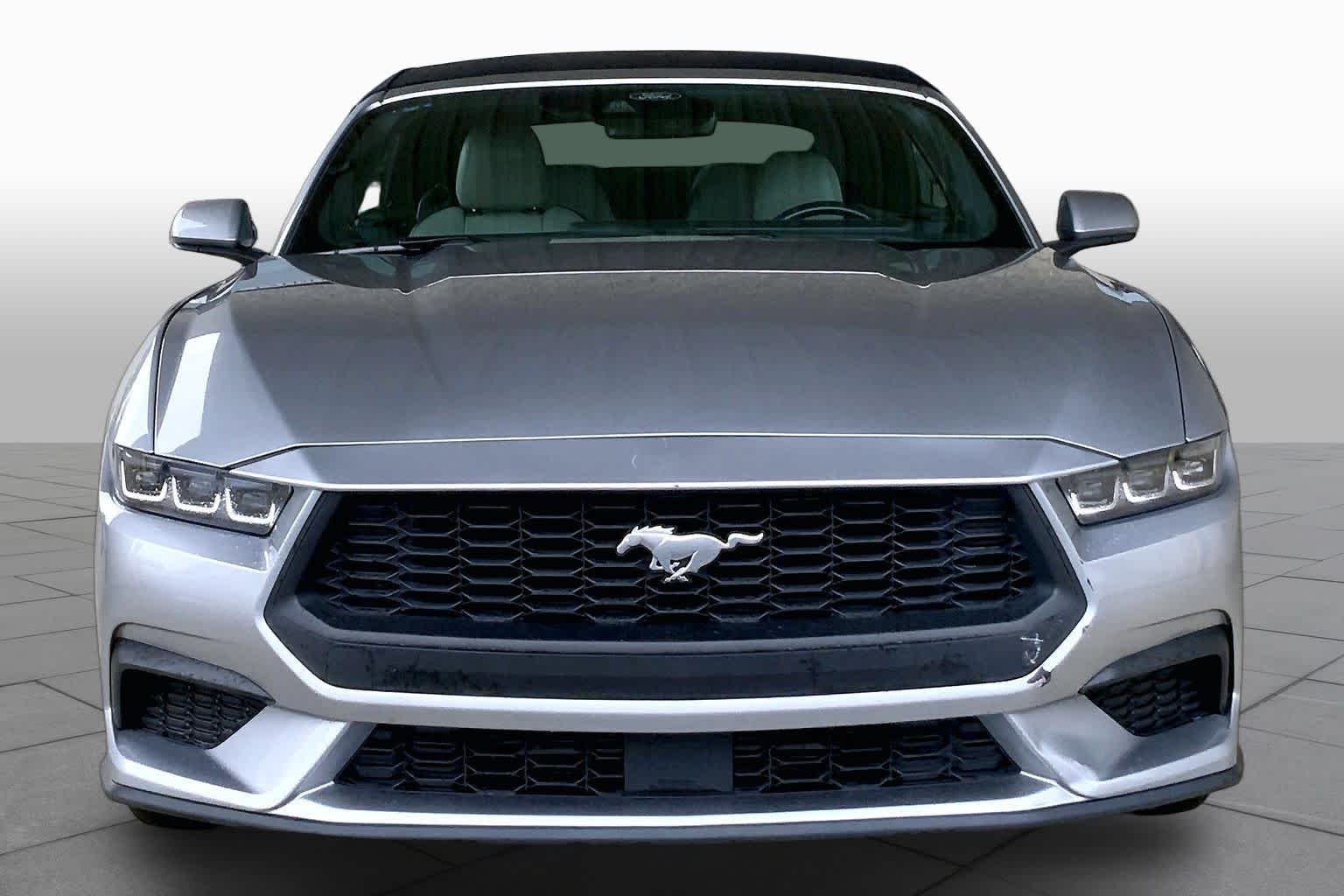 Used 2024 Iconic Silver Ford EcoBoost Premium image 4