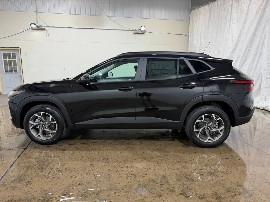 2026 Chevrolet Trax LT - Photo 16