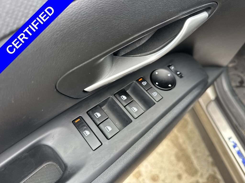 Certified Used 2025 Cashmere Hyundai SEL Convenience image 15