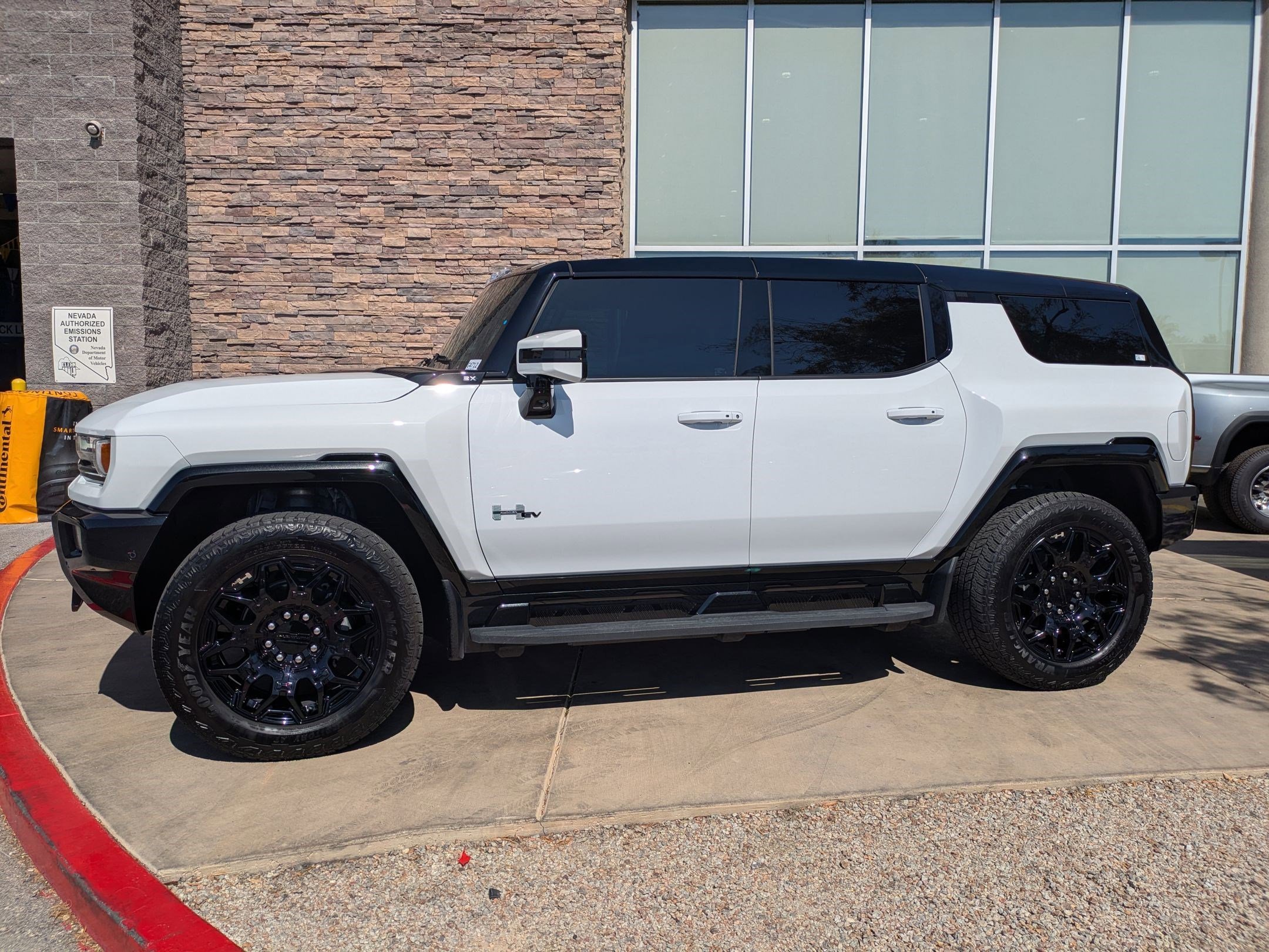 Used 2025 GMC HUMMER EV 2X with VIN 1GKB0NDE5SU101644 for sale in Las Vegas, NV