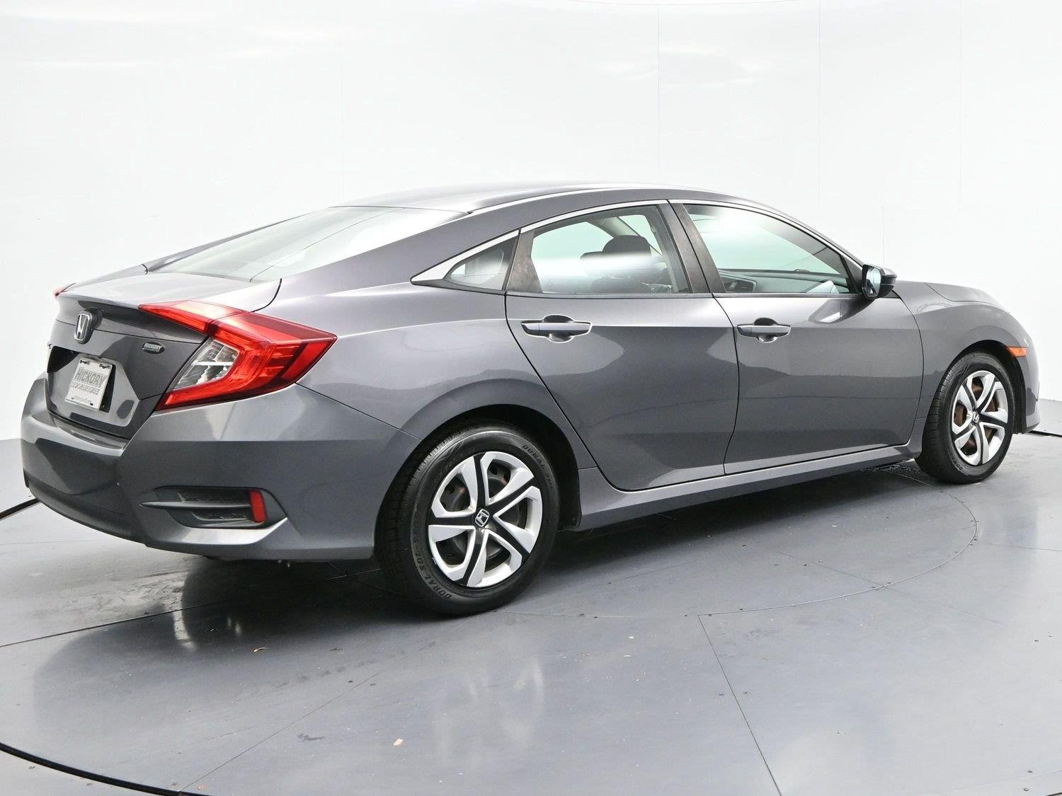 Used 2018 Modern Steel Metallic Honda LX image 7
