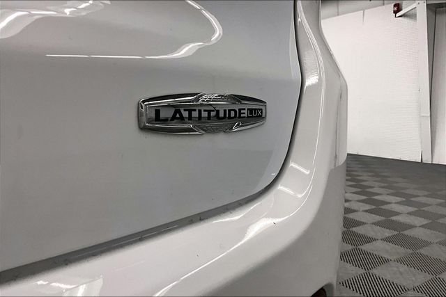 2023 Jeep Compass Latitude Lux - Photo 9