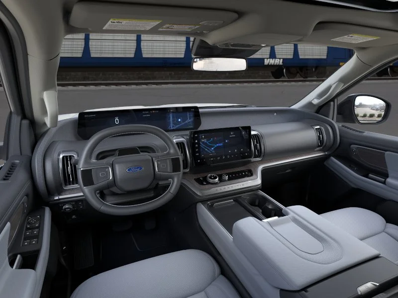 New 2026 Oxford White Ford Platinum® image 22